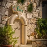 Fioro Stone House Ferienhaus Planos